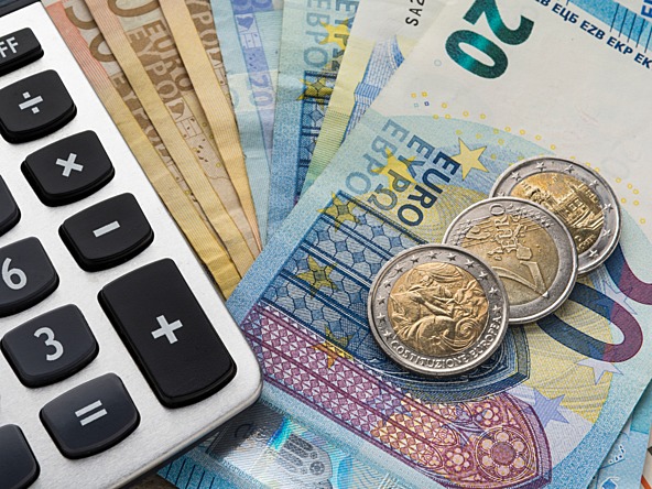 Euros and calculator_crop